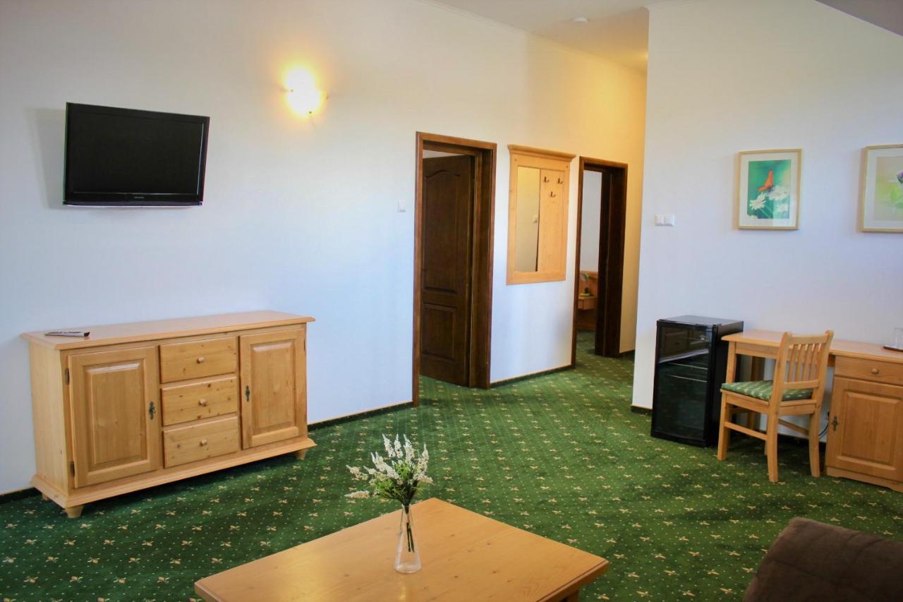 Hotel Alex Sankt Kanzian am Klopeiner See Exterior photo